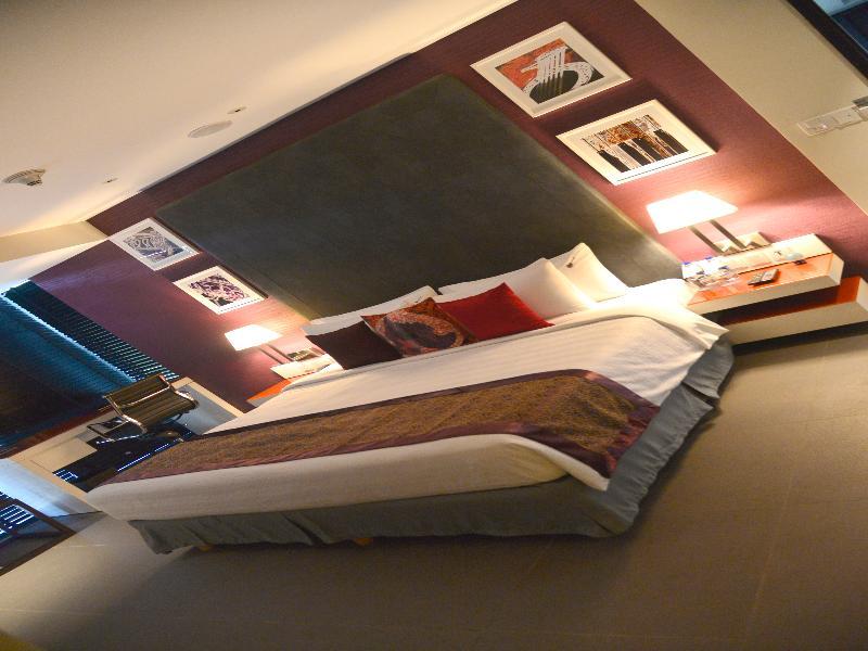 Hard Rock Hotel Goa Calangute Εξωτερικό φωτογραφία A bedroom at the hotel