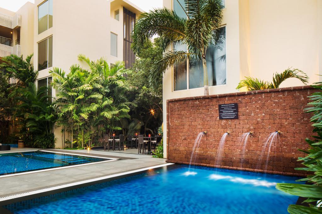 Hard Rock Hotel Goa Calangute Εξωτερικό φωτογραφία The swimming pool at the hotel