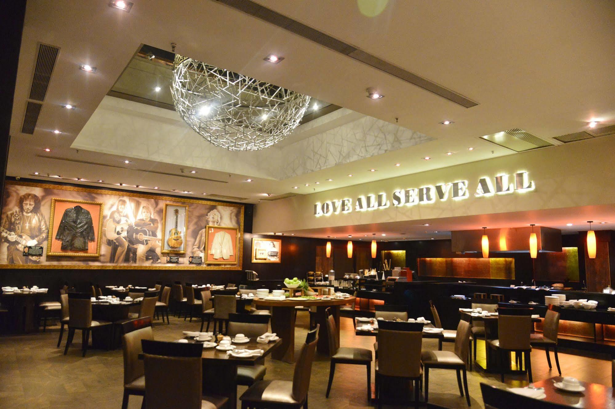 Hard Rock Hotel Goa Calangute Εξωτερικό φωτογραφία Interior of the restaurant